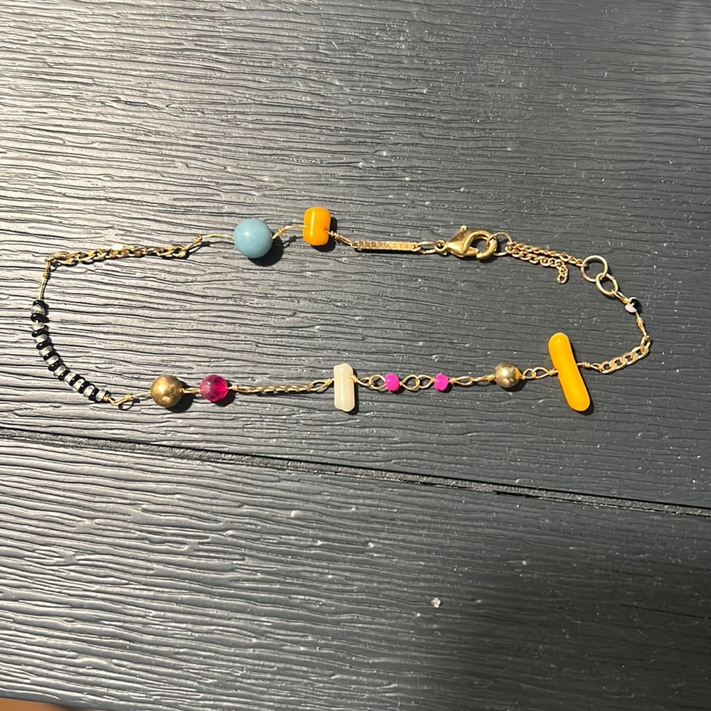 Adjustable beaded bracelet